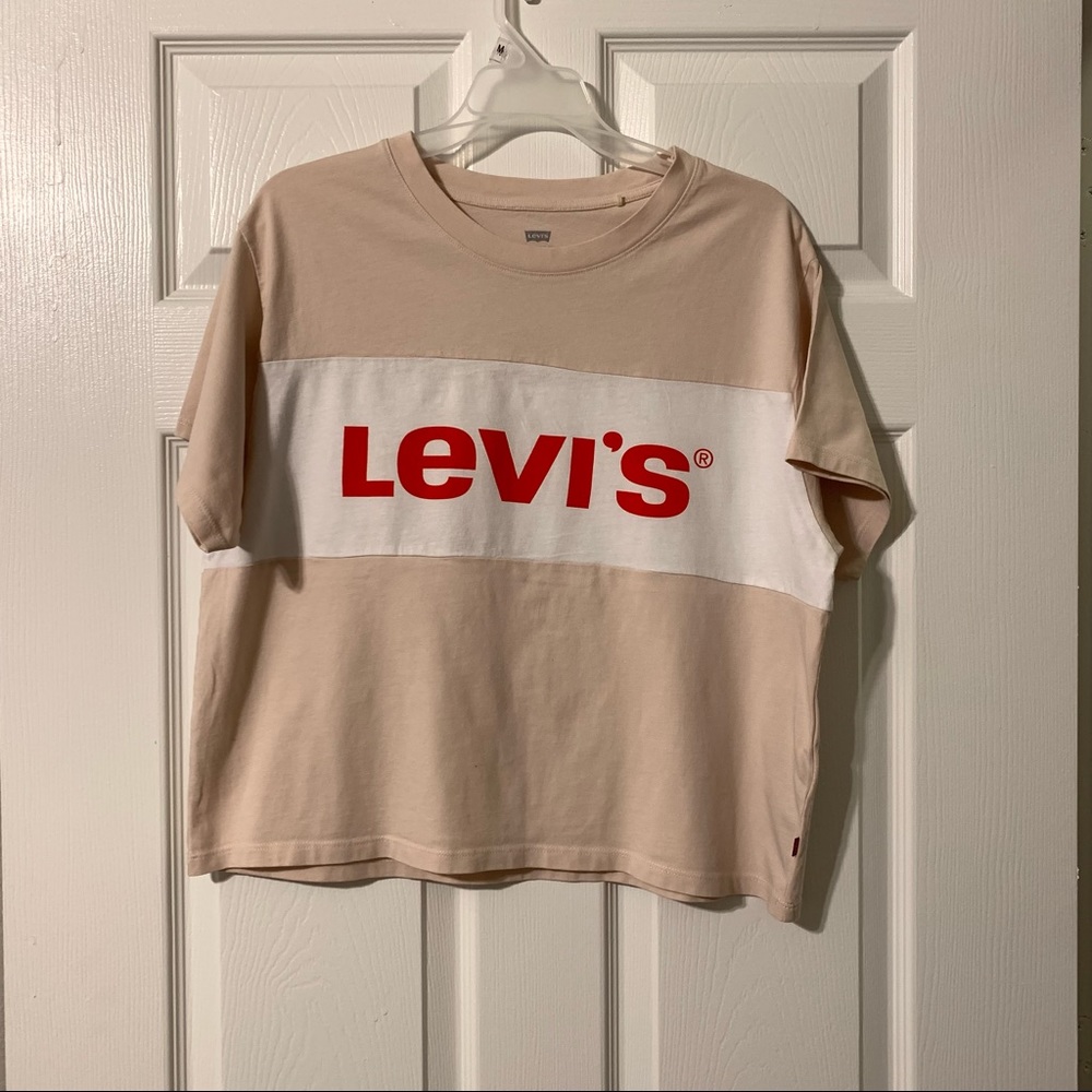 Levi's top